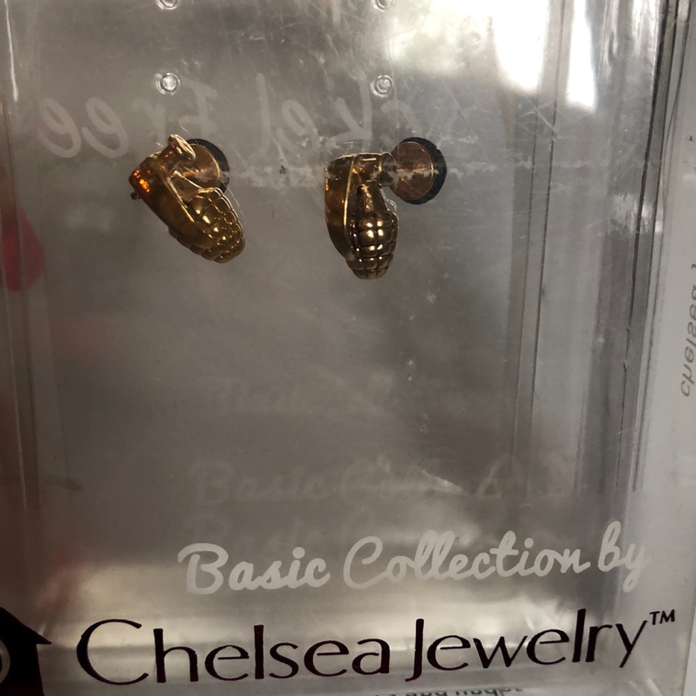 New Chelsea Grenade Earrings Nicole Free .5”
